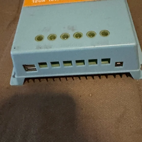 Solar Charge Controller - Blue - Picture 2 of 2